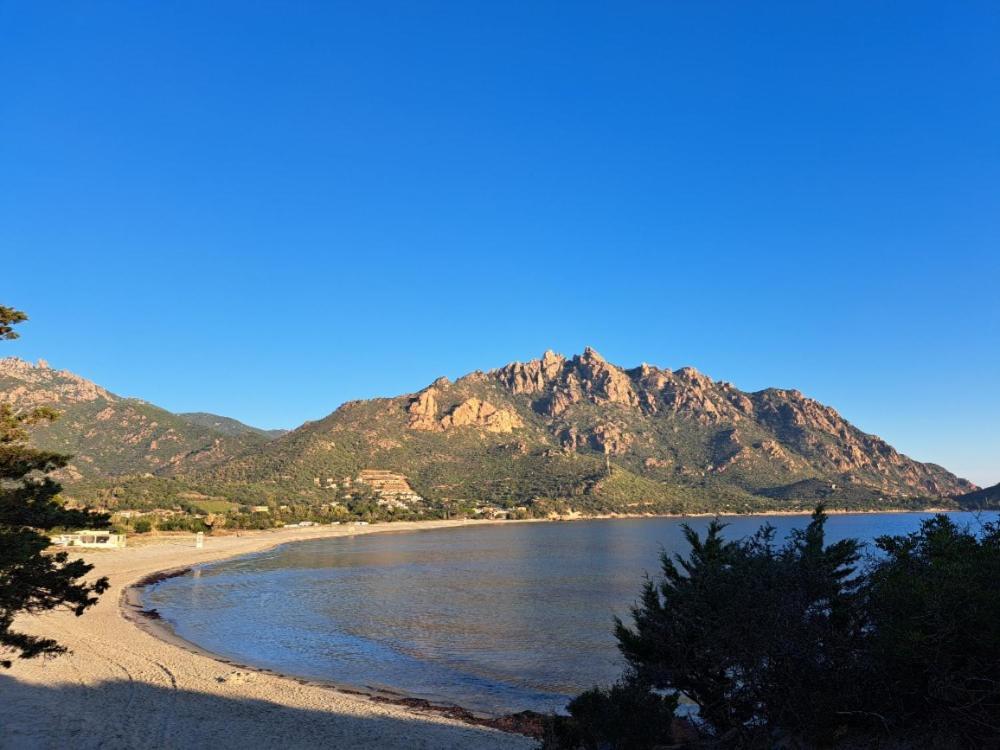 Villa Azzurra Tertenìa Esterno foto